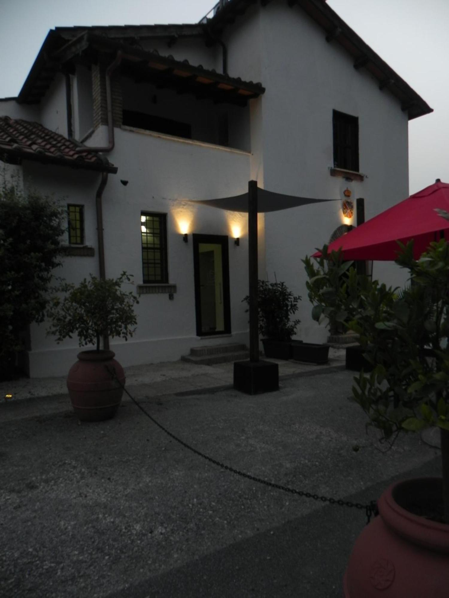 Tenuta Del Duca Fiumicino Locanda E Hostaria Guest House المظهر الخارجي الصورة